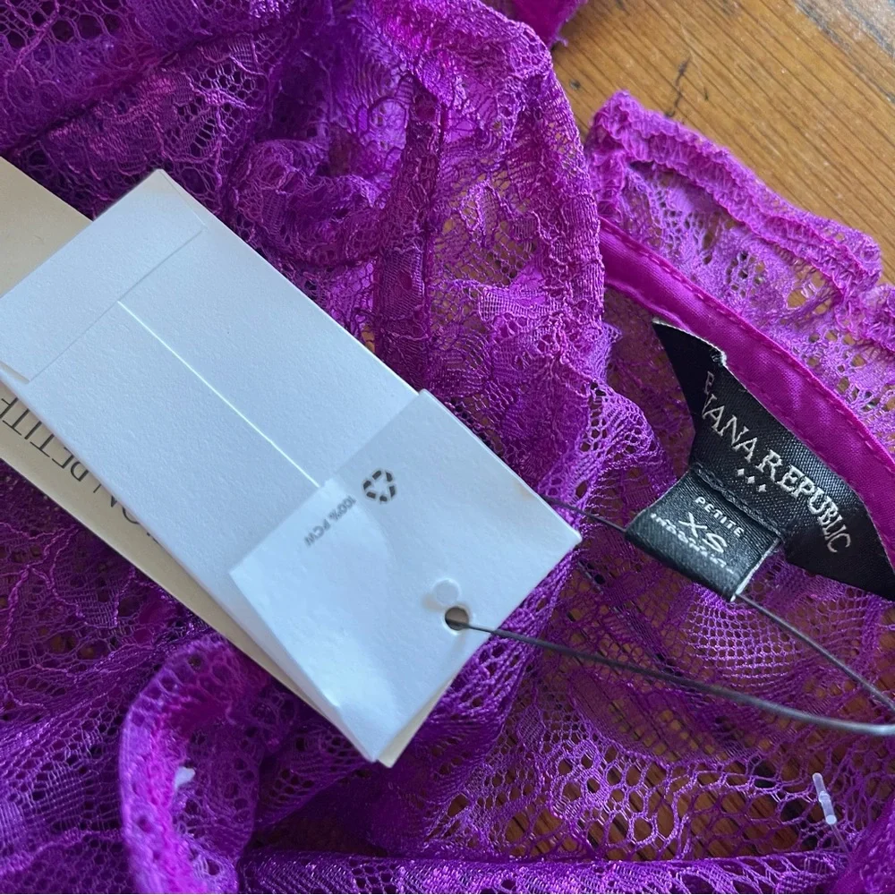 Banana republic purple high neck lace peplum top XS petite - Picture 12 of 14